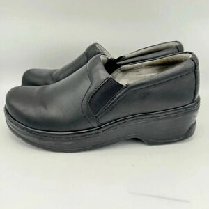 KLOGS	Naples Slip Resistant Black Smooth Leather Clogs Work Shoes Size 7